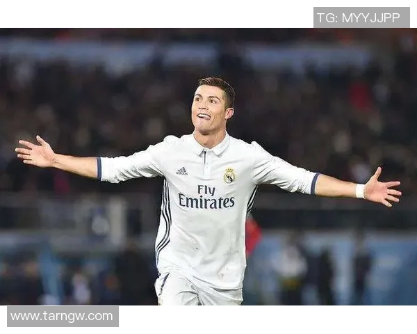 足球明星绝招全解析从梅西的过人技巧到C罗的射门秘诀